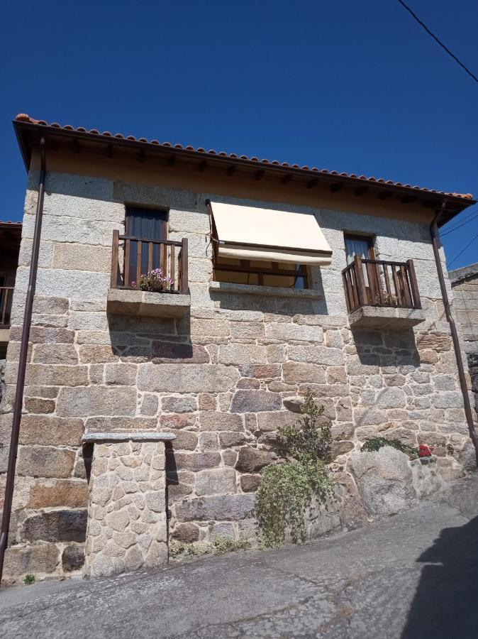 Apartamento Do Xures Maus de Salas エクステリア 写真